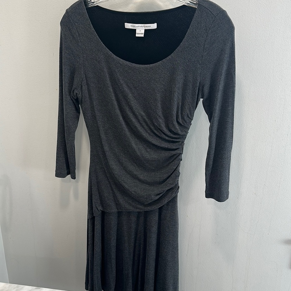 DVF gray 3/4 length dress with ruching.